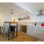 Terraced Kemptown House With A Balcony By The Sea