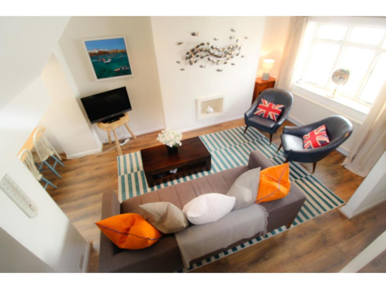 Terraced Kemptown House With A Balcony By The Sea Brighton
